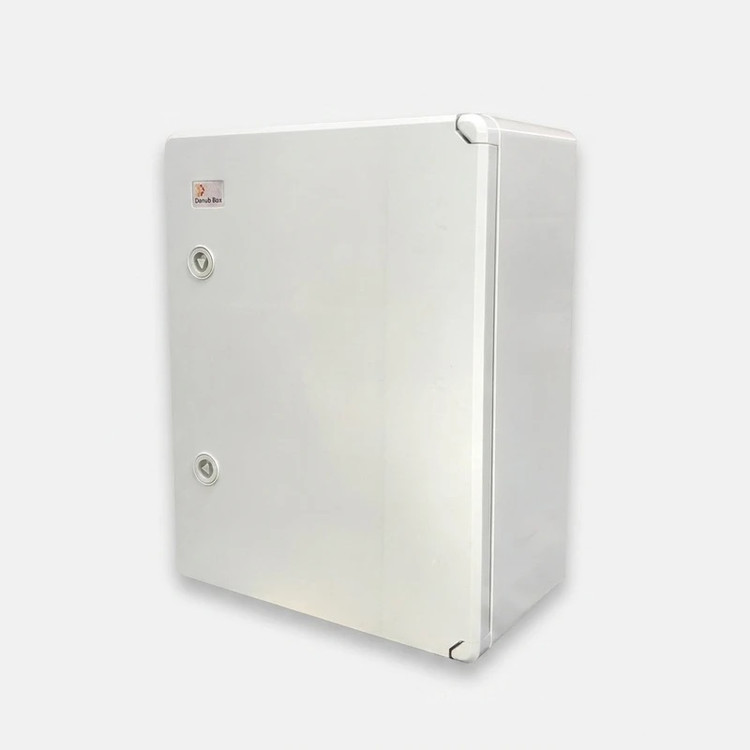 تابلو برق 32 عددی دانوب کد 3040، جنس پلیمر ABS، ابعاد 30×17×40 سانتیمتر، وزن 2500 گرم، حالت روکار و دیواری